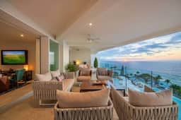4 BR Casa Indah Luxury 3400 SF Condo