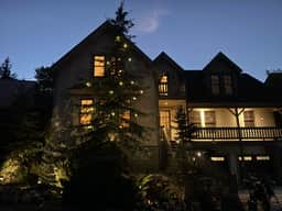5 BR Private Home Walk to Main St Hot Tub