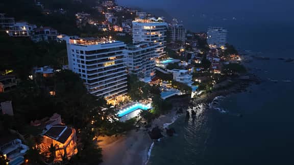 Sayan Beach 3BR | 2,400 Sq Ft Condo + Oceanview Terrace