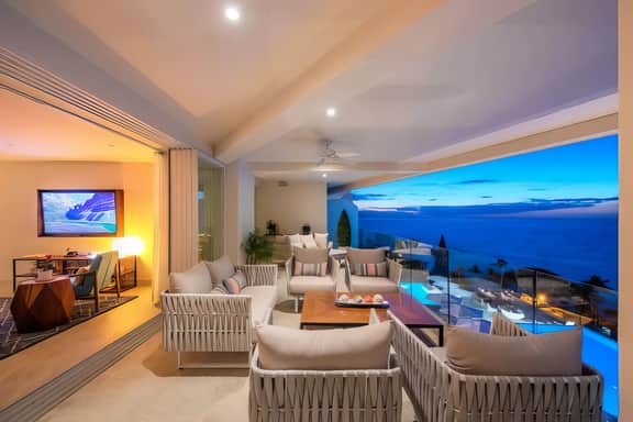 4 BR Casa Indah Luxury 3400 SF Condo